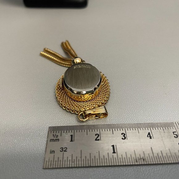 Beacon Hill 17 Jewels Pendant Necklace Watch Wind Up Goldtone Working EUC - Picture 12 of 12